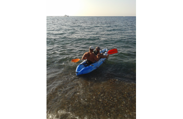 Pomos kayak half day